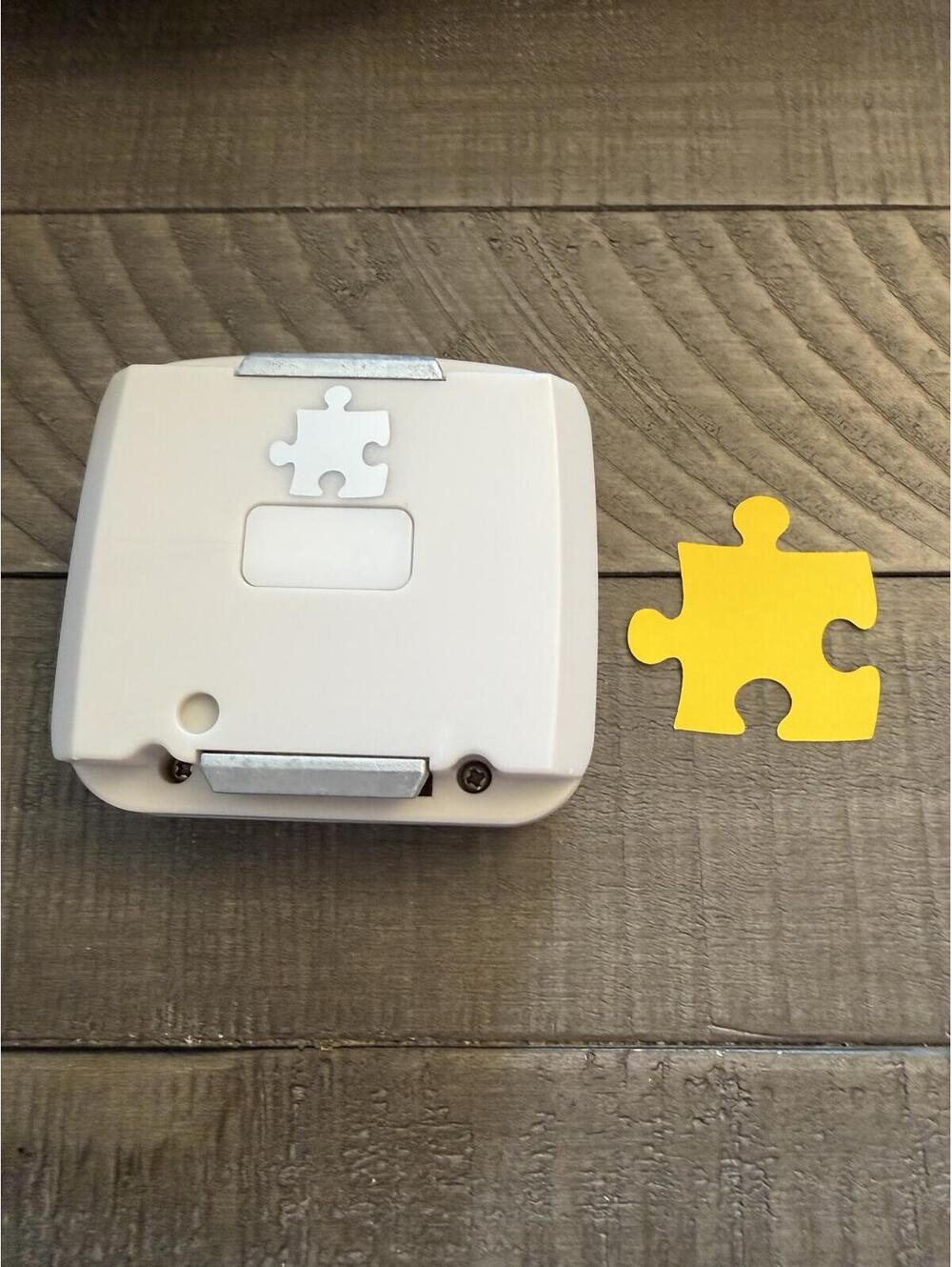 Creative Memories Puzzle Shape Punch Cartridge